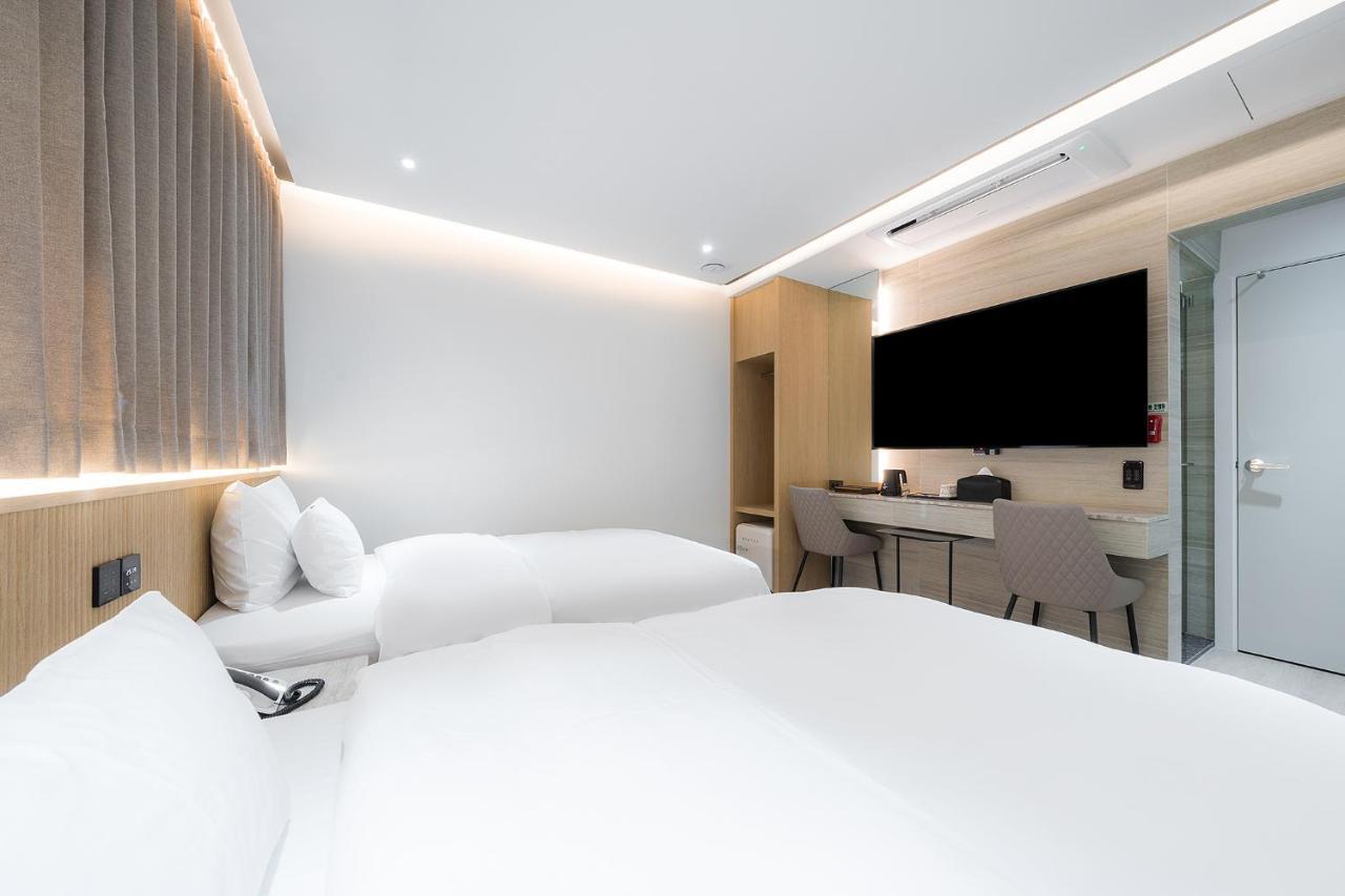 Brown Dot Hotel Pyeonghwa Plaza 木浦市 エクステリア 写真