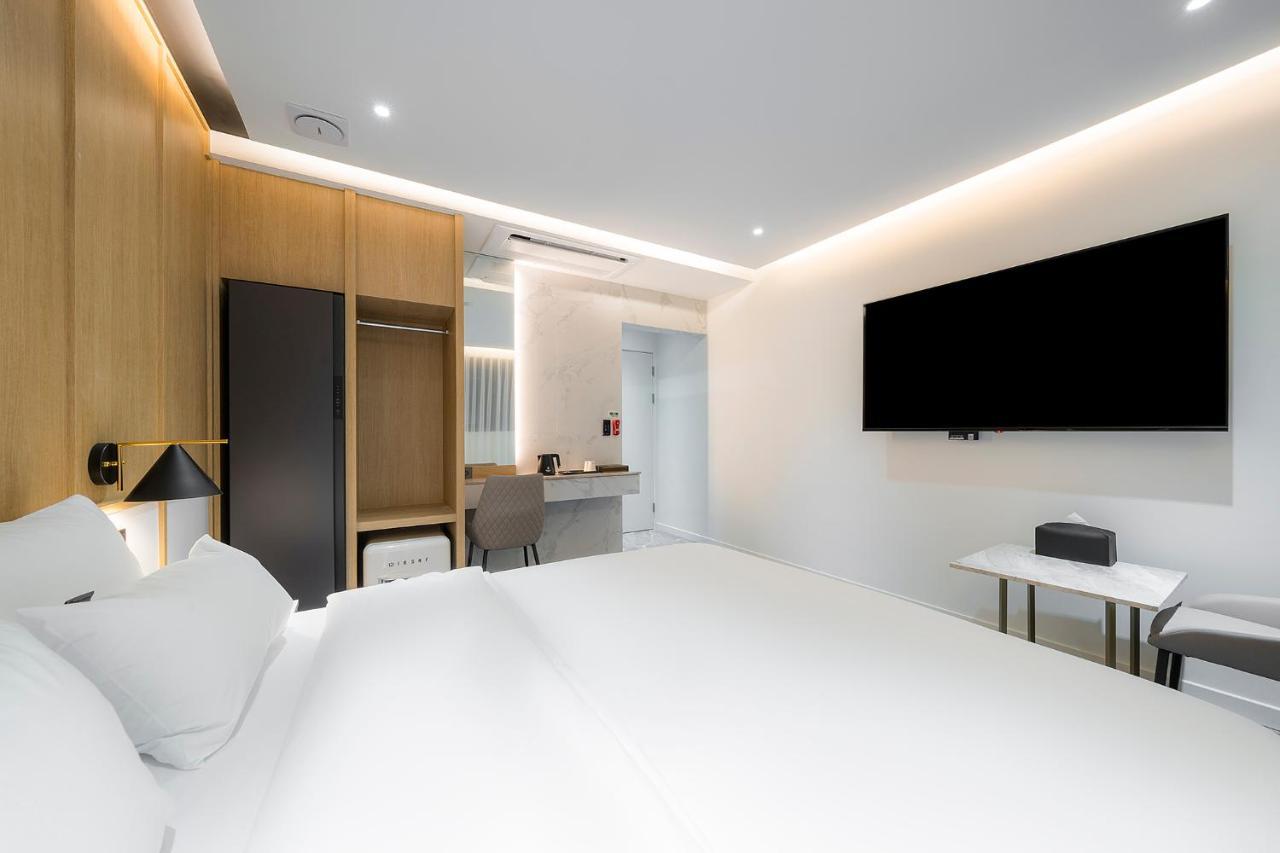 Brown Dot Hotel Pyeonghwa Plaza 木浦市 エクステリア 写真