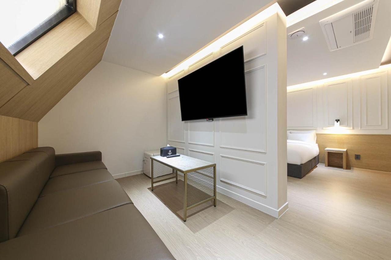 Brown Dot Hotel Pyeonghwa Plaza 木浦市 エクステリア 写真