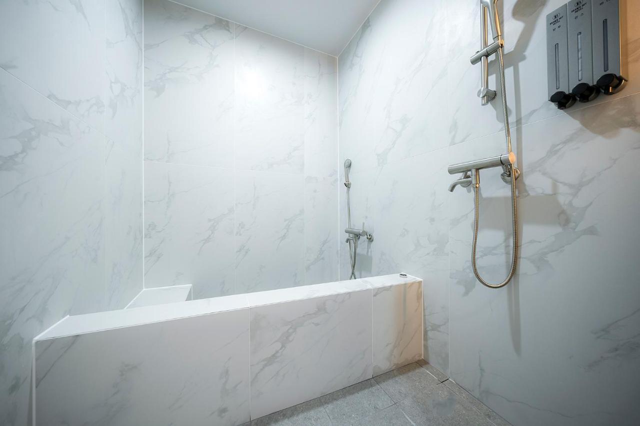 Brown Dot Hotel Pyeonghwa Plaza 木浦市 エクステリア 写真