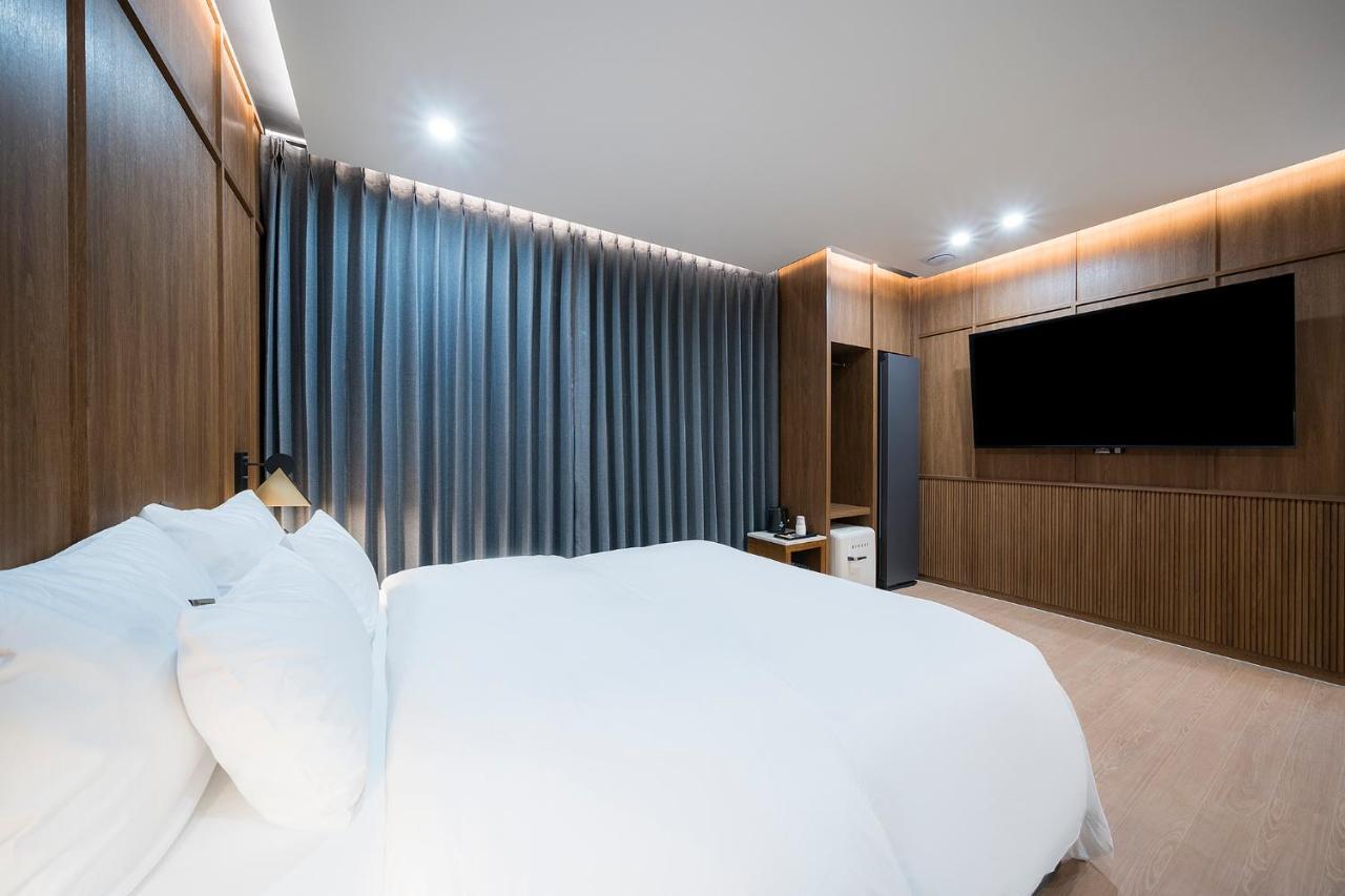 Brown Dot Hotel Pyeonghwa Plaza 木浦市 エクステリア 写真