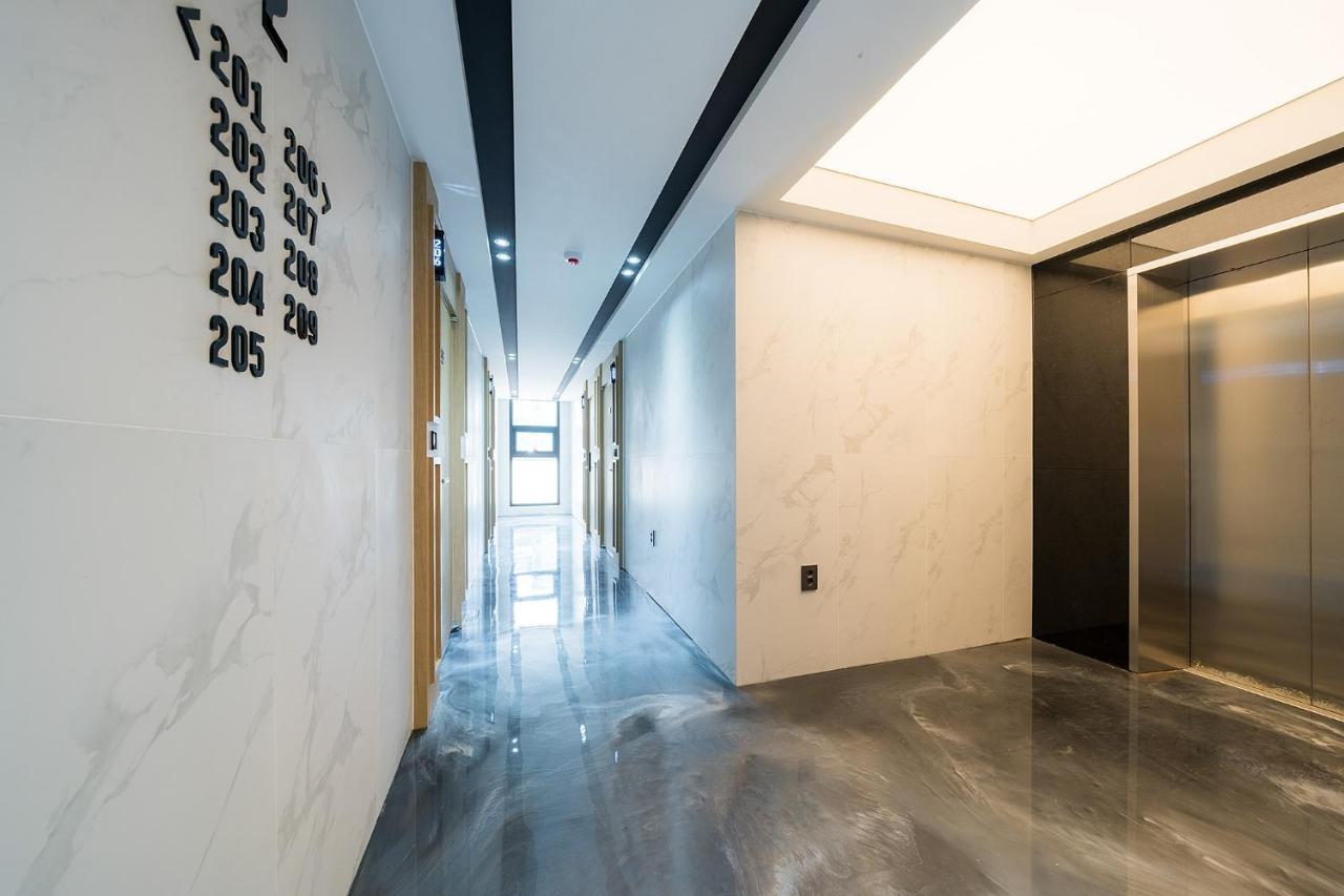 Brown Dot Hotel Pyeonghwa Plaza 木浦市 エクステリア 写真