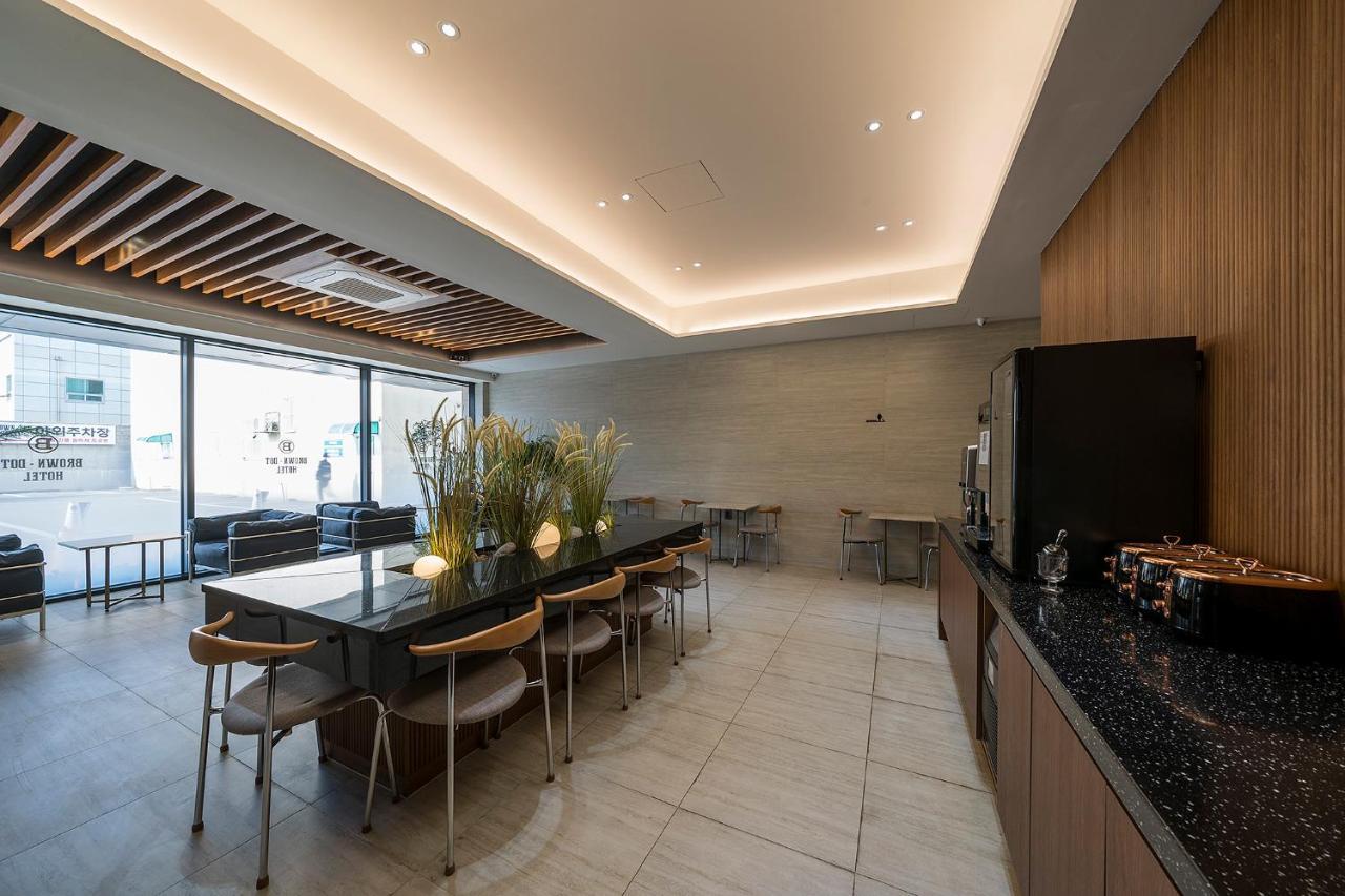 Brown Dot Hotel Pyeonghwa Plaza 木浦市 エクステリア 写真